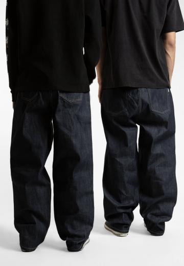 Свободные джинсы