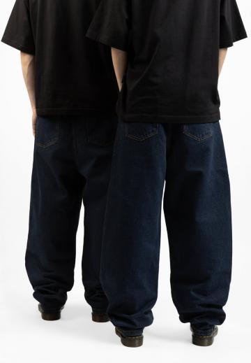 Свободные джинсы