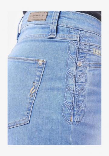 Джинсовые шорты