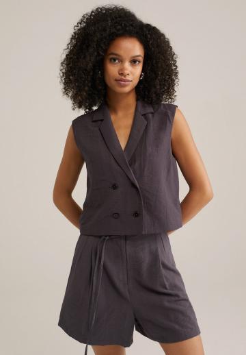 Джинсовая жилетка