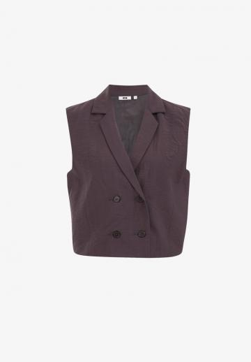 Джинсовая жилетка