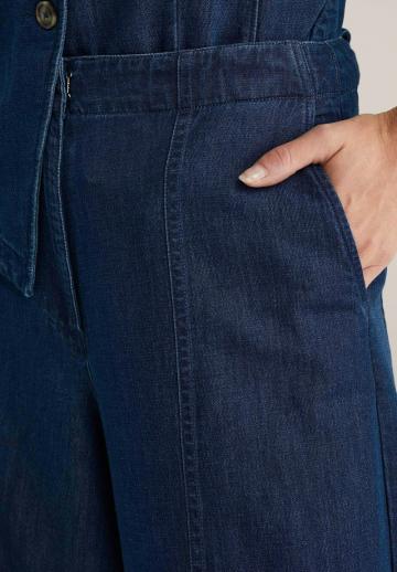 Клешеные джинсы