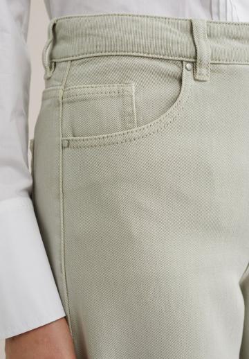 Клешеные джинсы