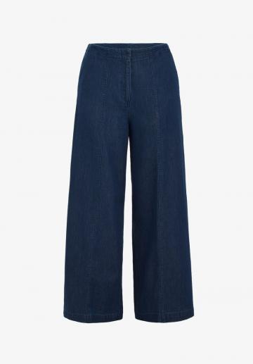 Клешеные джинсы