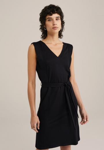 Короткое платье