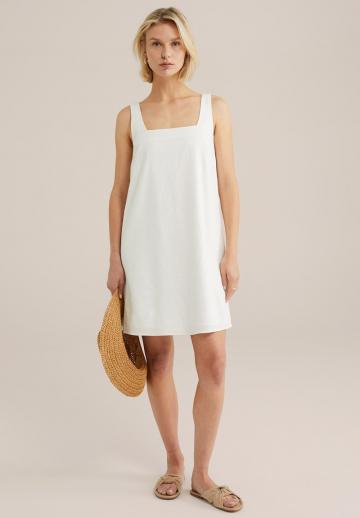 Короткое платье