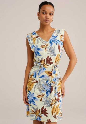 Платье футляр