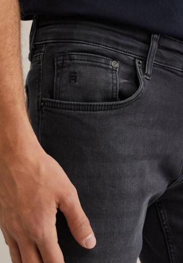 Узкие джинсы