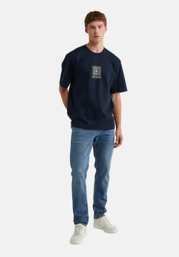 Узкие джинсы