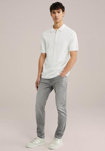 Узкие джинсы