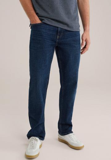 Прямые джинсы