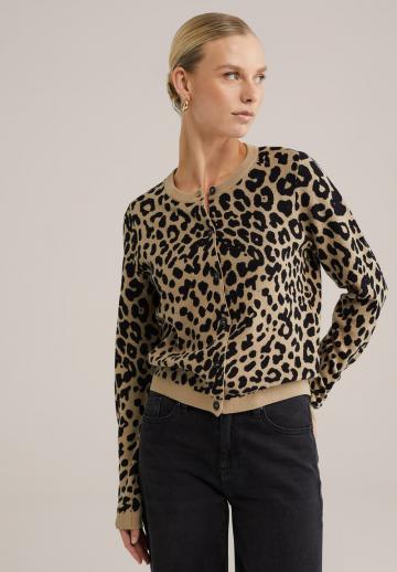 Вязаная кофта