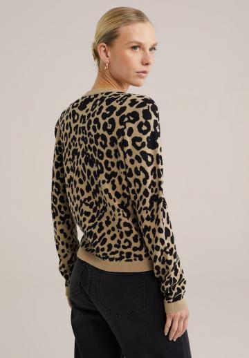 Вязаная кофта