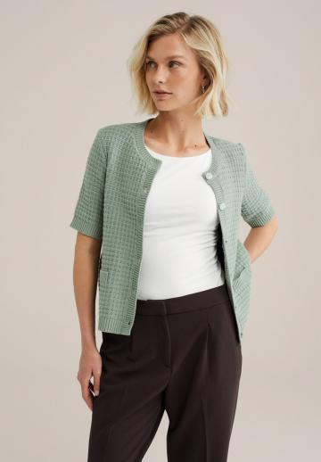 Вязаная кофта