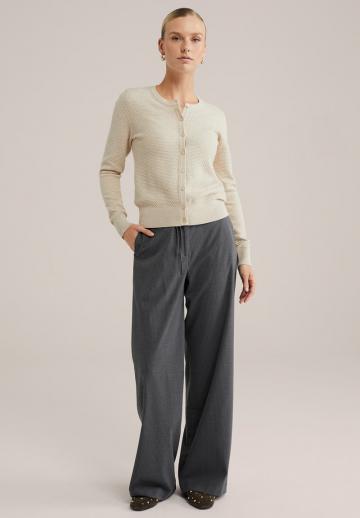 Вязаная кофта