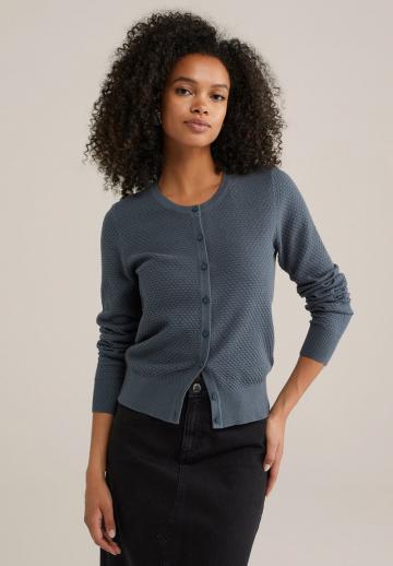 Вязаная кофта