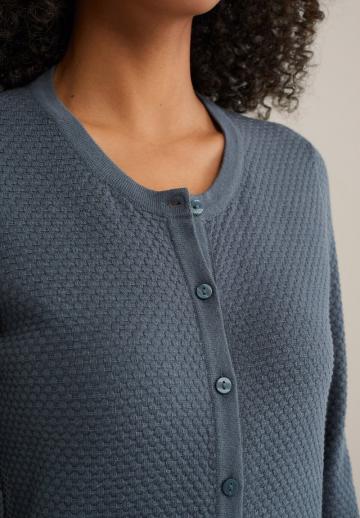 Вязаная кофта