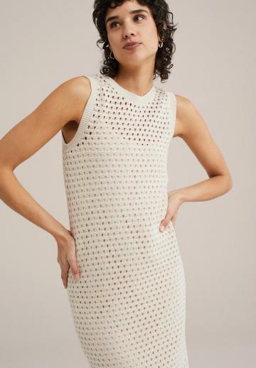 Платье футляр