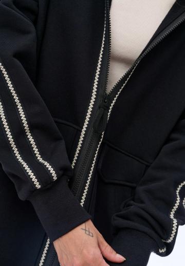 Пуловер с капюшоном