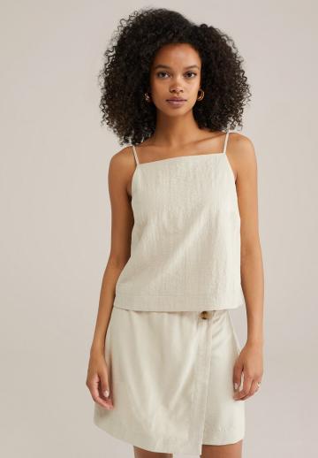 Топ на бретельках