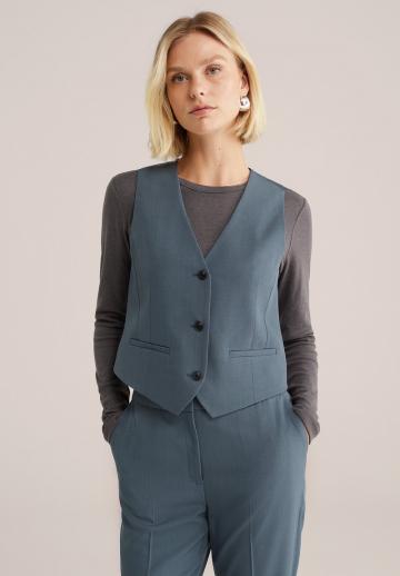 Джинсовая жилетка