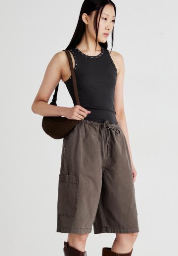 Юбка с накладными карманами