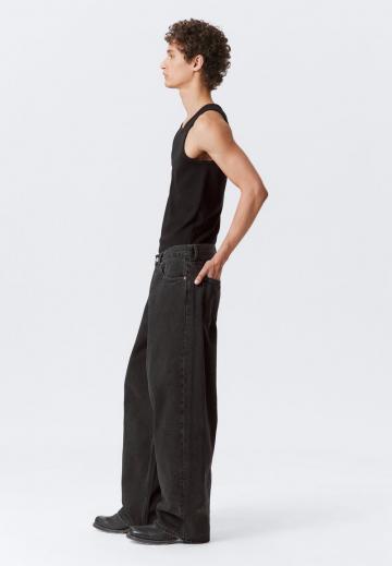 Свободные джинсы