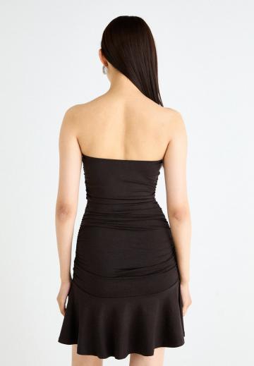 Короткое платье