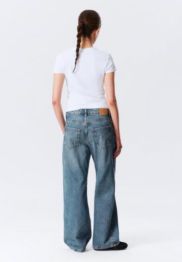 Свободные джинсы