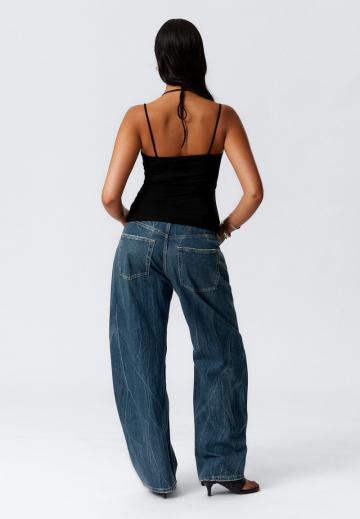 Топ на бретельках