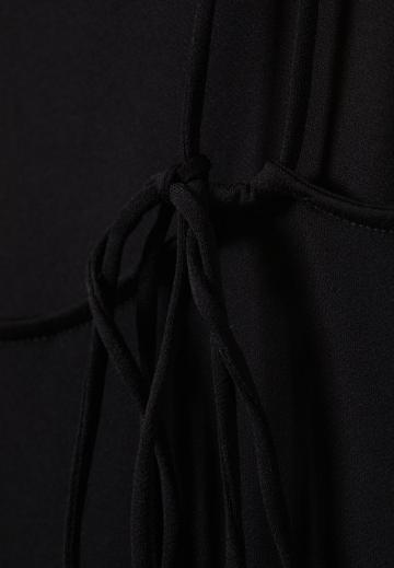 Топ на бретельках