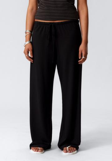 Спортивные штаны