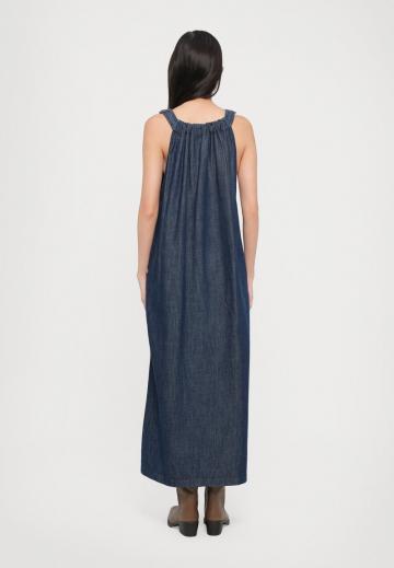 Джинсовое платье