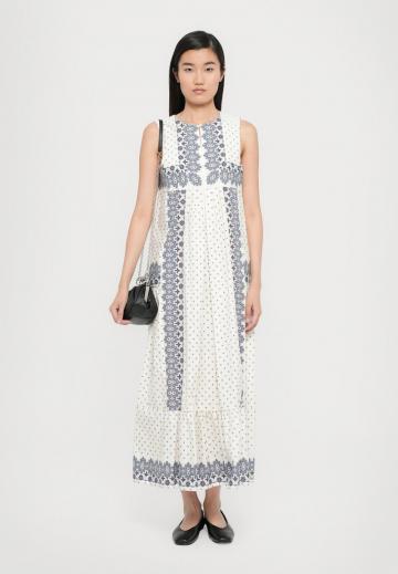 Длинное платье