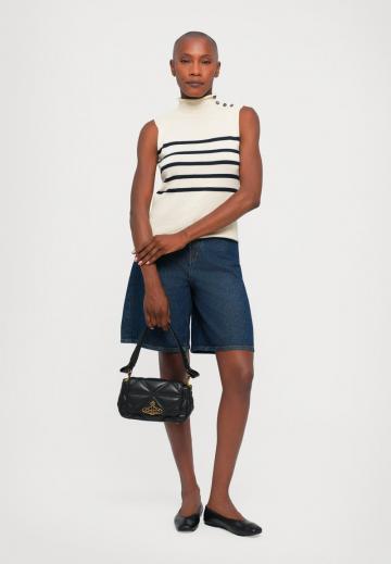 Пуловер без рукавов