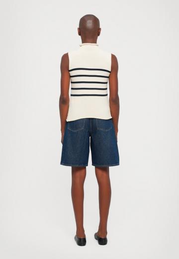 Пуловер без рукавов