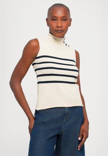 Пуловер без рукавов