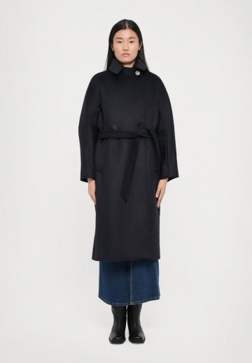 Шерстяное пальто