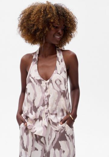 Блузка без рукавов