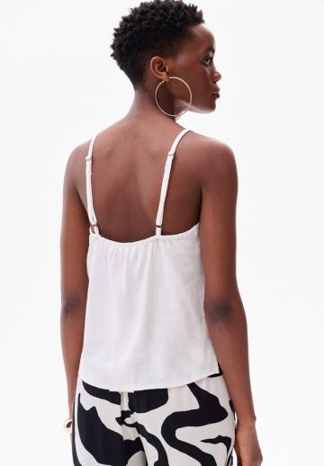 Топ на бретельках