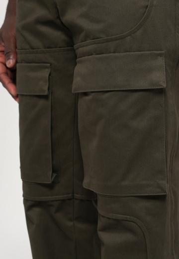 Брюки с накладными карманами