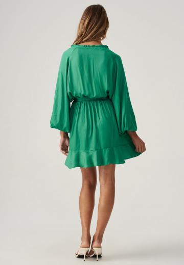 Короткое платье