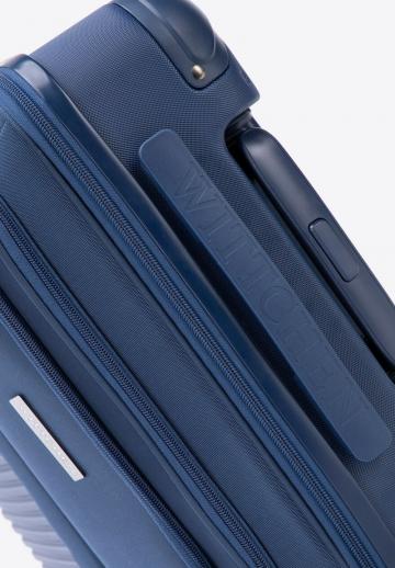 Чемодан на колесах