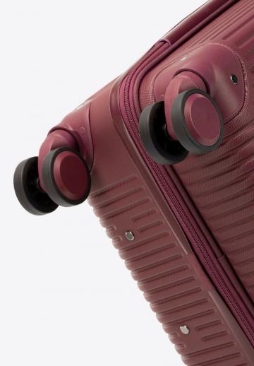 Чемодан на колесах