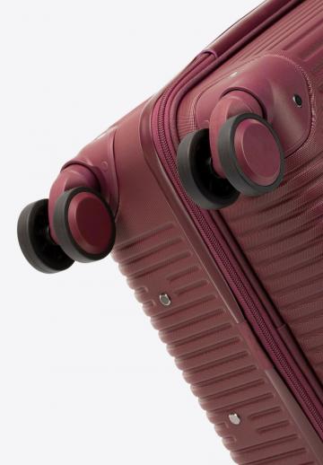 Чемодан на колесах