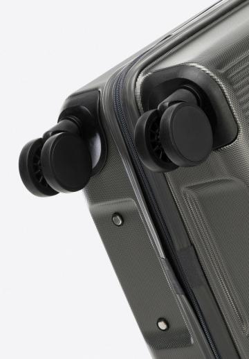 Чемодан на колесах