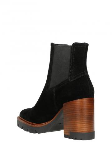 Полусапожки на высоком каблуке