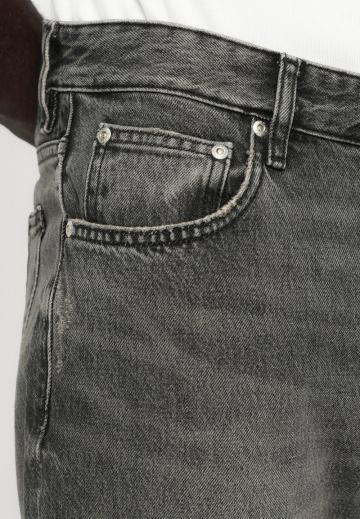 Свободные джинсы