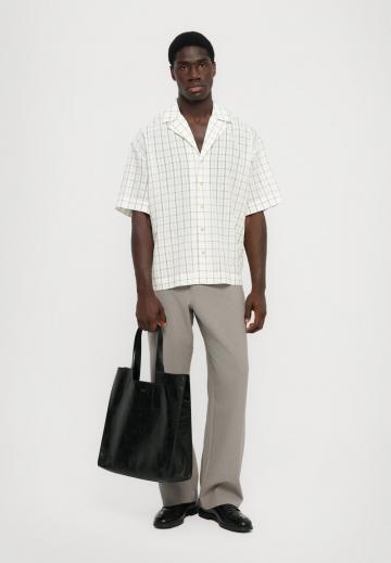 Рубашка с коротким рукавом