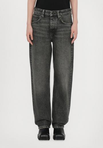 Свободные джинсы